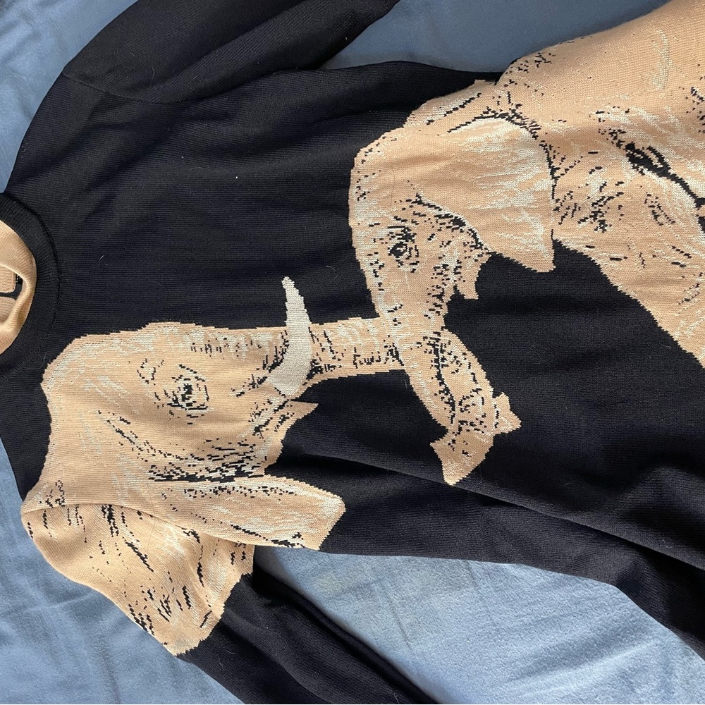 St John Collection women’s size S Black and Tan Elephant Sweater